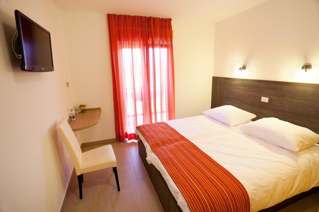 Branik Guesthouse Osterija חדר תמונה